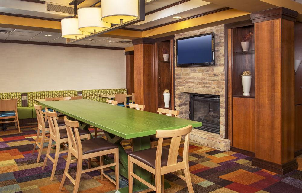 Fairfield Inn & Suites By Marriott Уилямсбърг Екстериор снимка