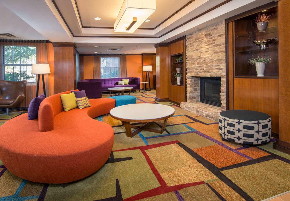 Fairfield Inn & Suites By Marriott Уилямсбърг Екстериор снимка