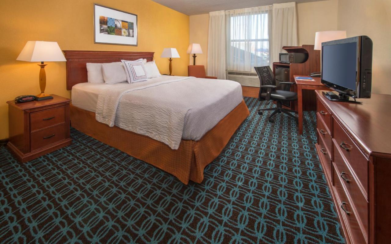 Fairfield Inn & Suites By Marriott Уилямсбърг Екстериор снимка