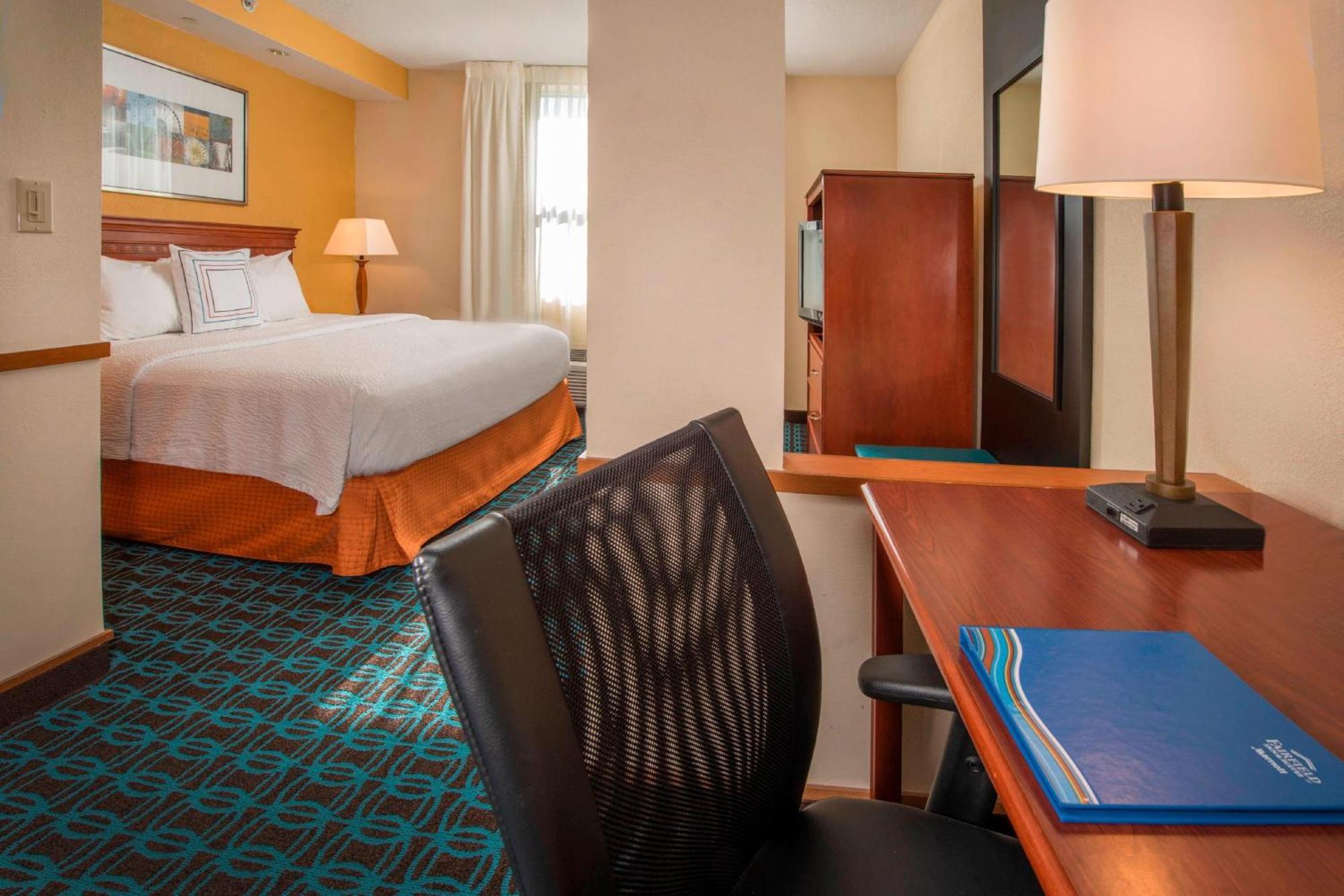 Fairfield Inn & Suites By Marriott Уилямсбърг Екстериор снимка