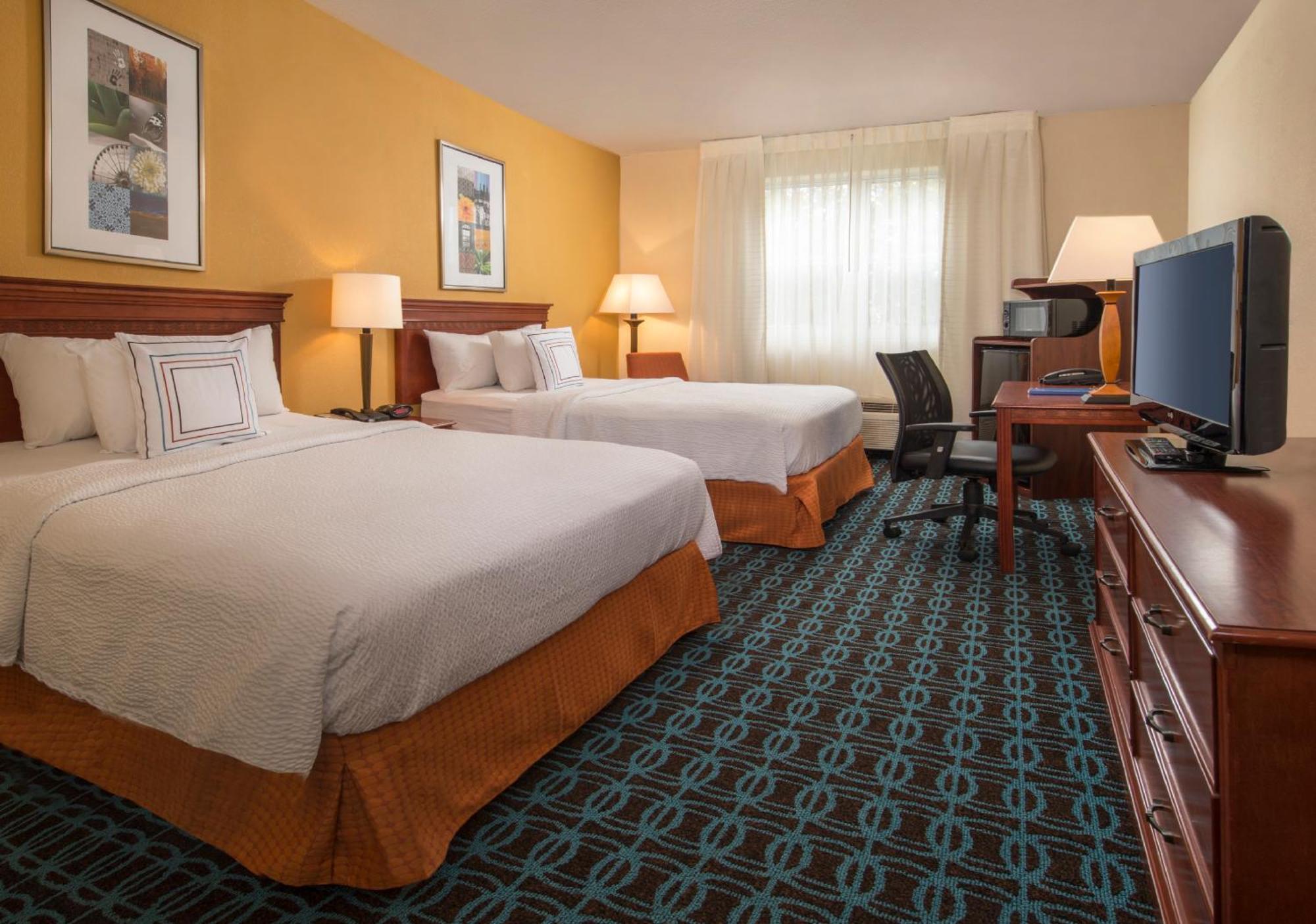 Fairfield Inn & Suites By Marriott Уилямсбърг Екстериор снимка