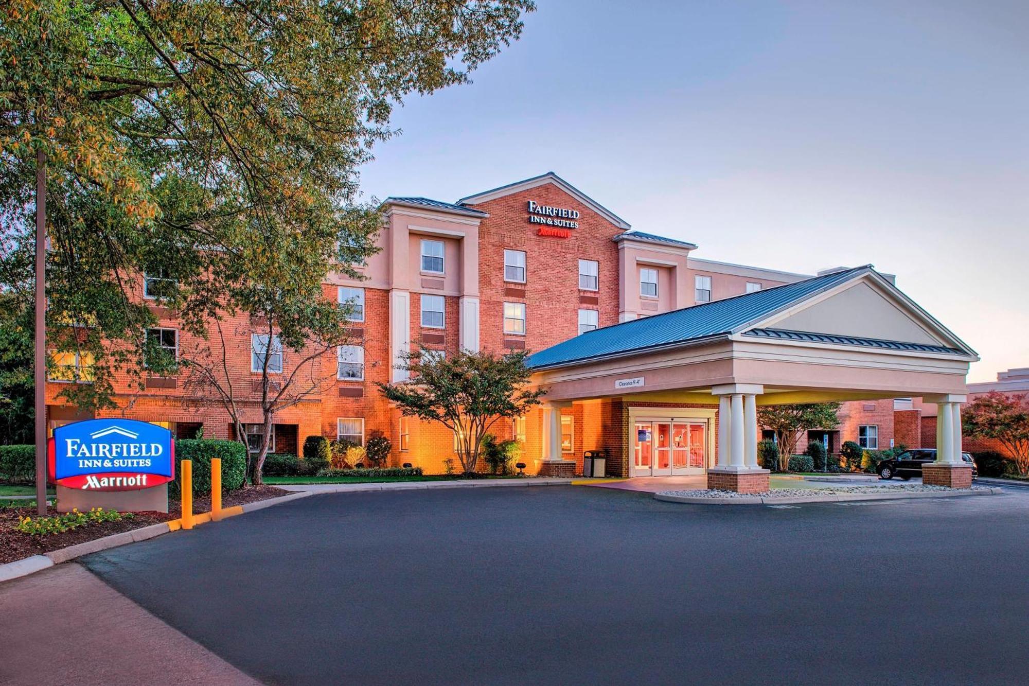 Fairfield Inn & Suites By Marriott Уилямсбърг Екстериор снимка