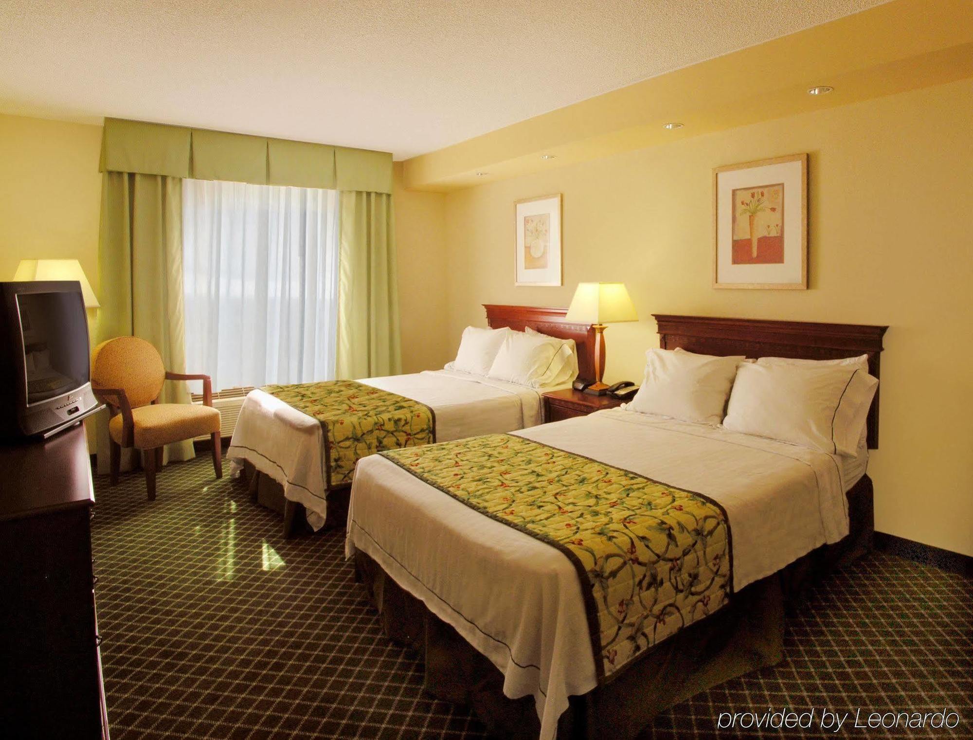 Fairfield Inn & Suites By Marriott Уилямсбърг Екстериор снимка