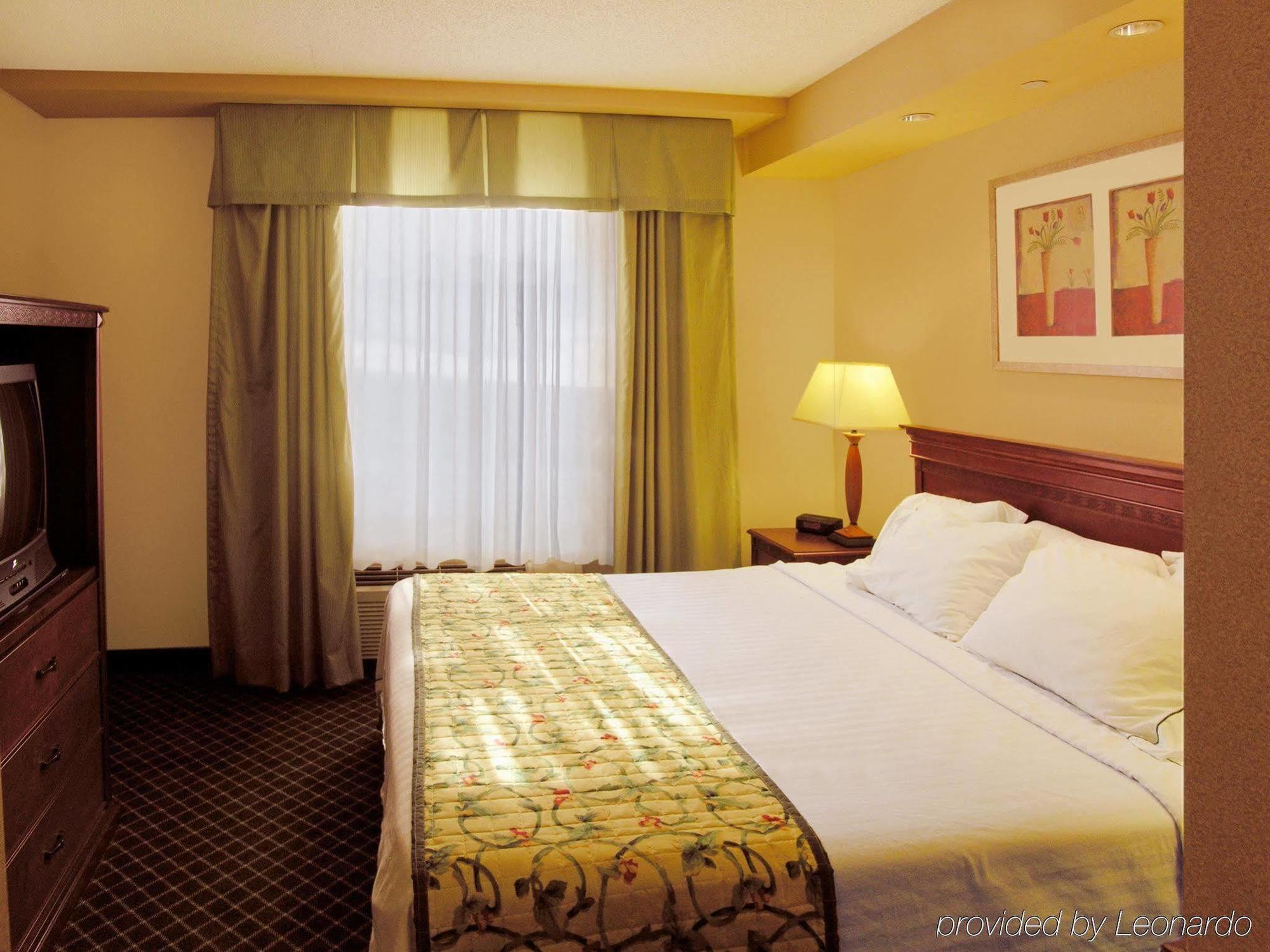 Fairfield Inn & Suites By Marriott Уилямсбърг Екстериор снимка