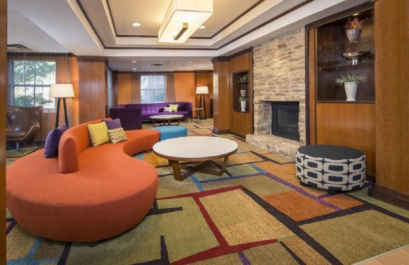 Fairfield Inn & Suites By Marriott Уилямсбърг Екстериор снимка